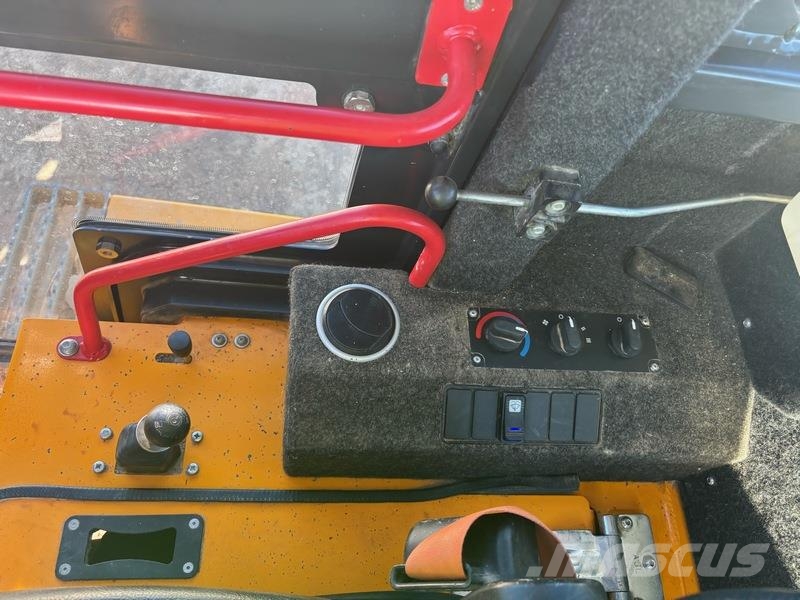 Thwaites 9 Ton Straight tip Cabbed Dumper عربات نقل قلابة للمواقع