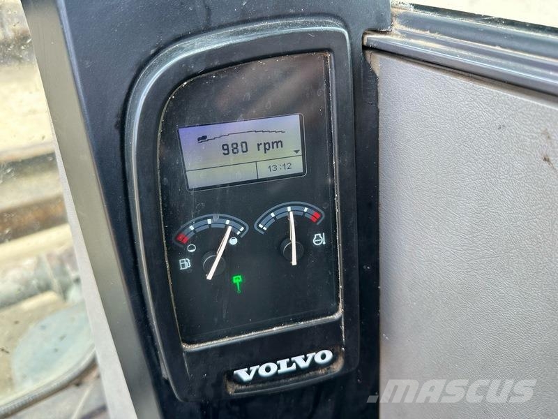 Volvo ECR88D 小型挖掘机