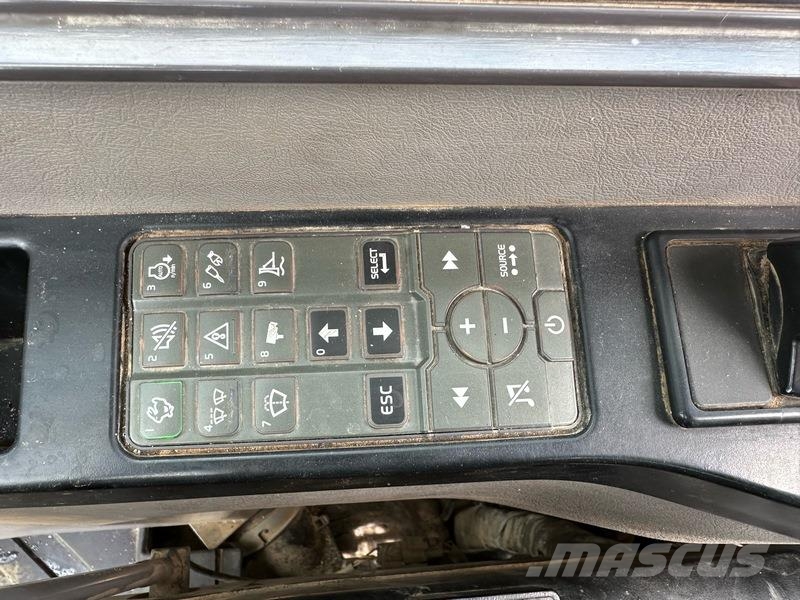 Volvo ECR88D 小型挖掘机