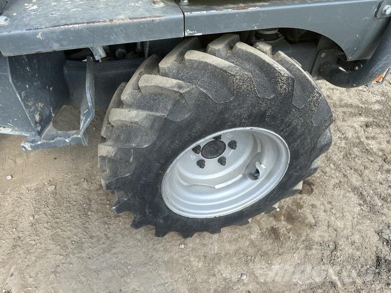 Wacker Neuson 1001 Міні самоскиди