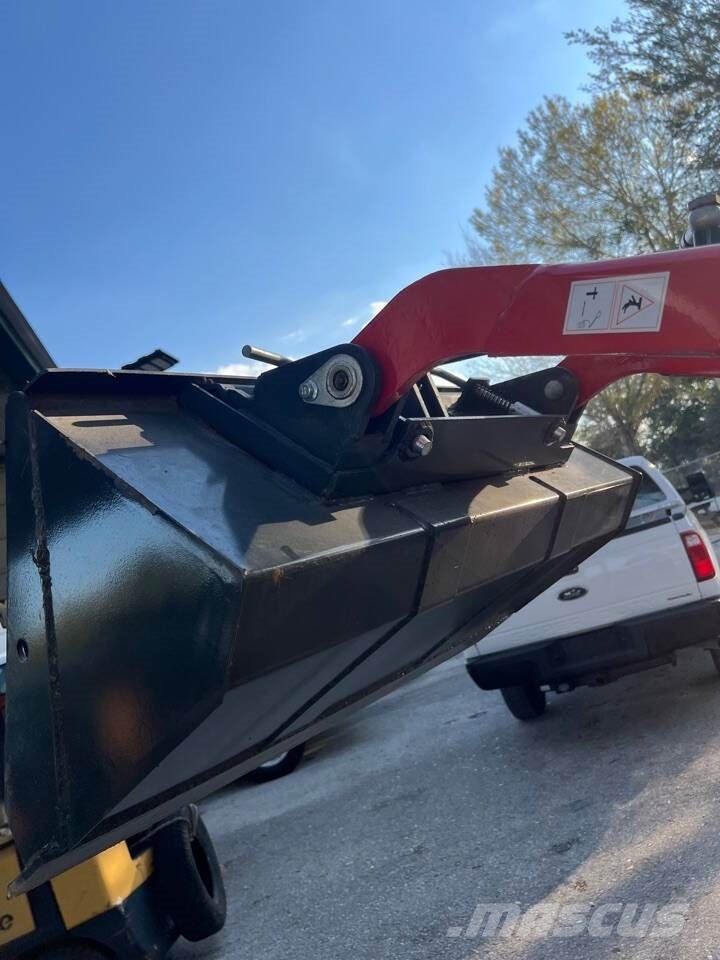 EGN EG360 SKID LOADER Otros camiones