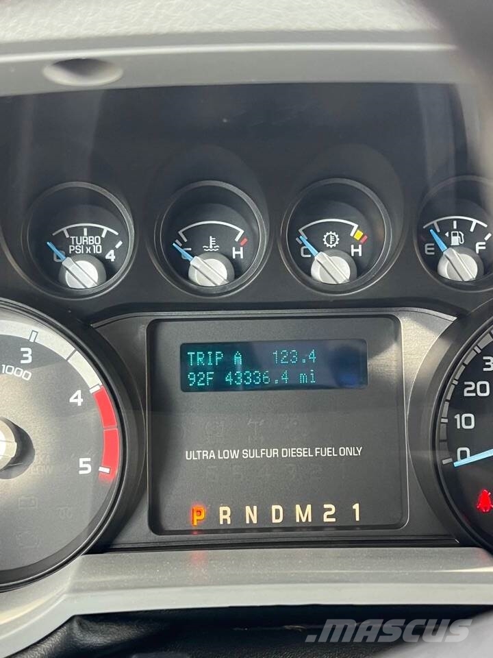 Ford F-450 Super Duty Pik up kamioni
