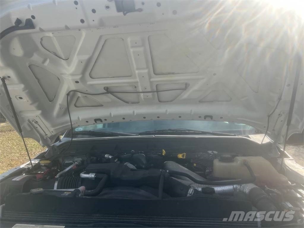 Ford F-450 Super Duty Pik up kamioni