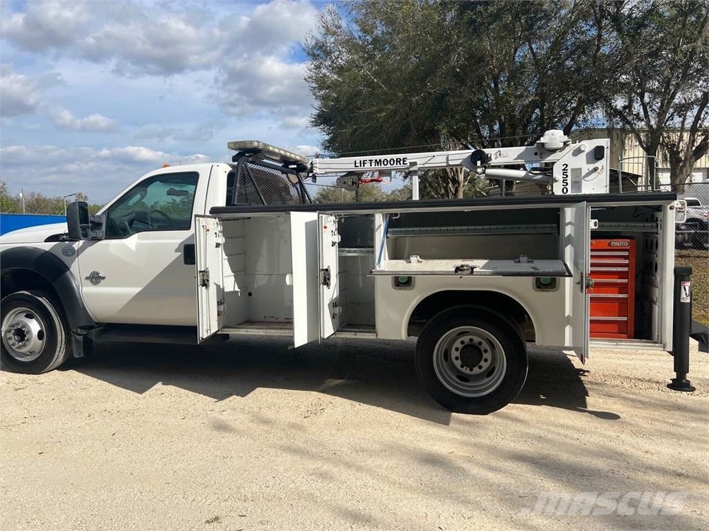 Ford F-450 Super Duty Pik up kamioni