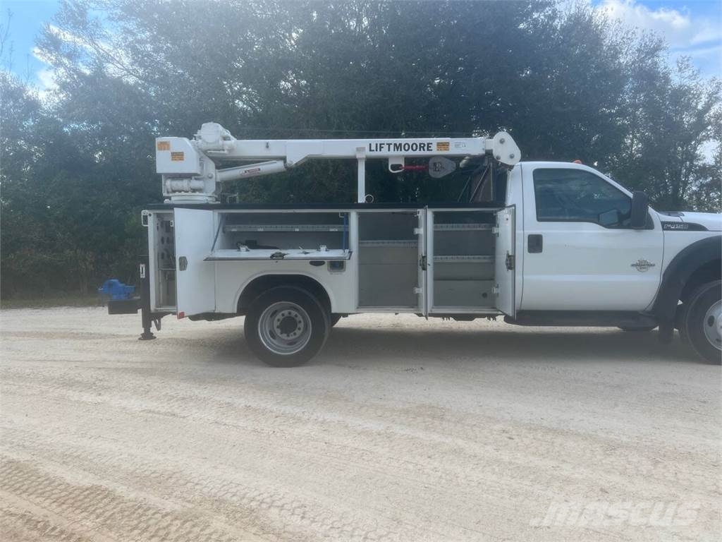 Ford F-450 Super Duty Pik up kamioni