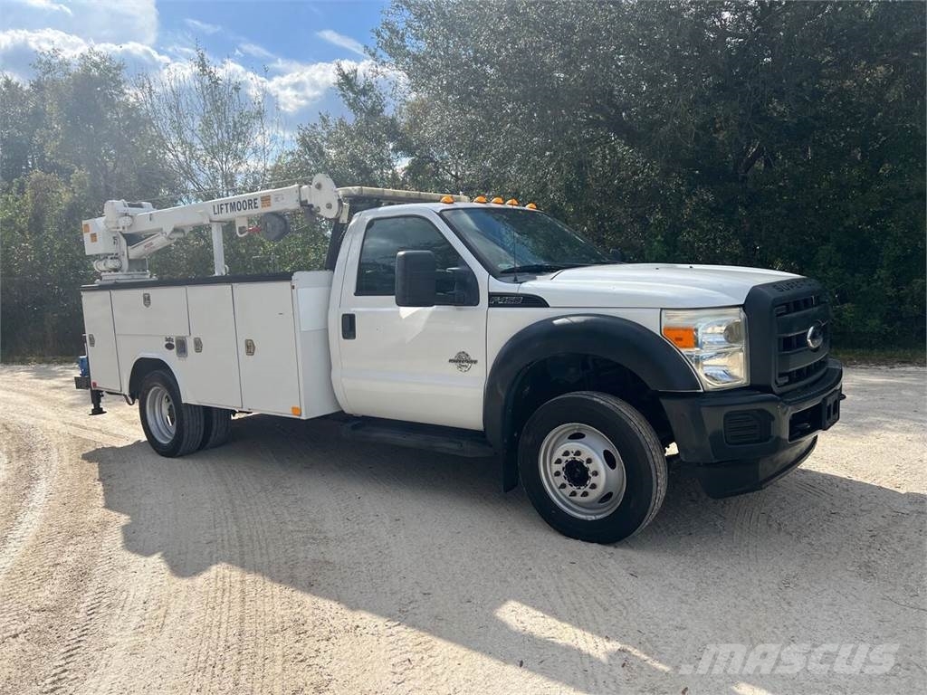 Ford F-450 Super Duty Pik up kamioni