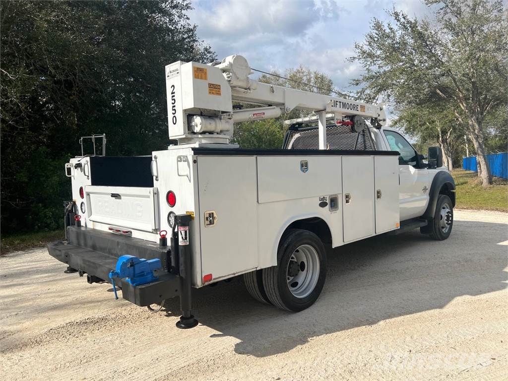 Ford F-450 Super Duty Pik up kamioni