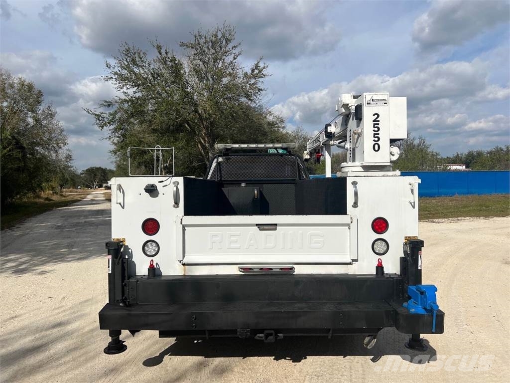 Ford F-450 Super Duty Pik up kamioni