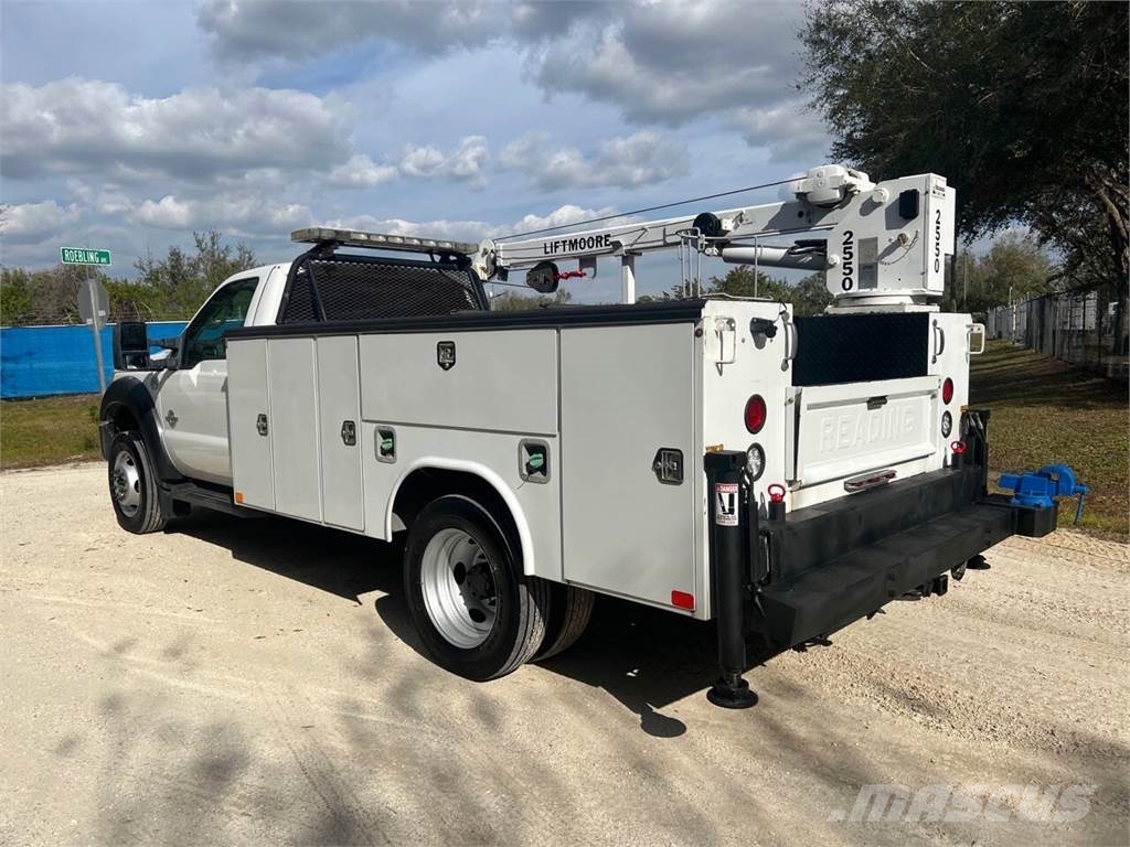 Ford F-450 Super Duty Pik up kamioni