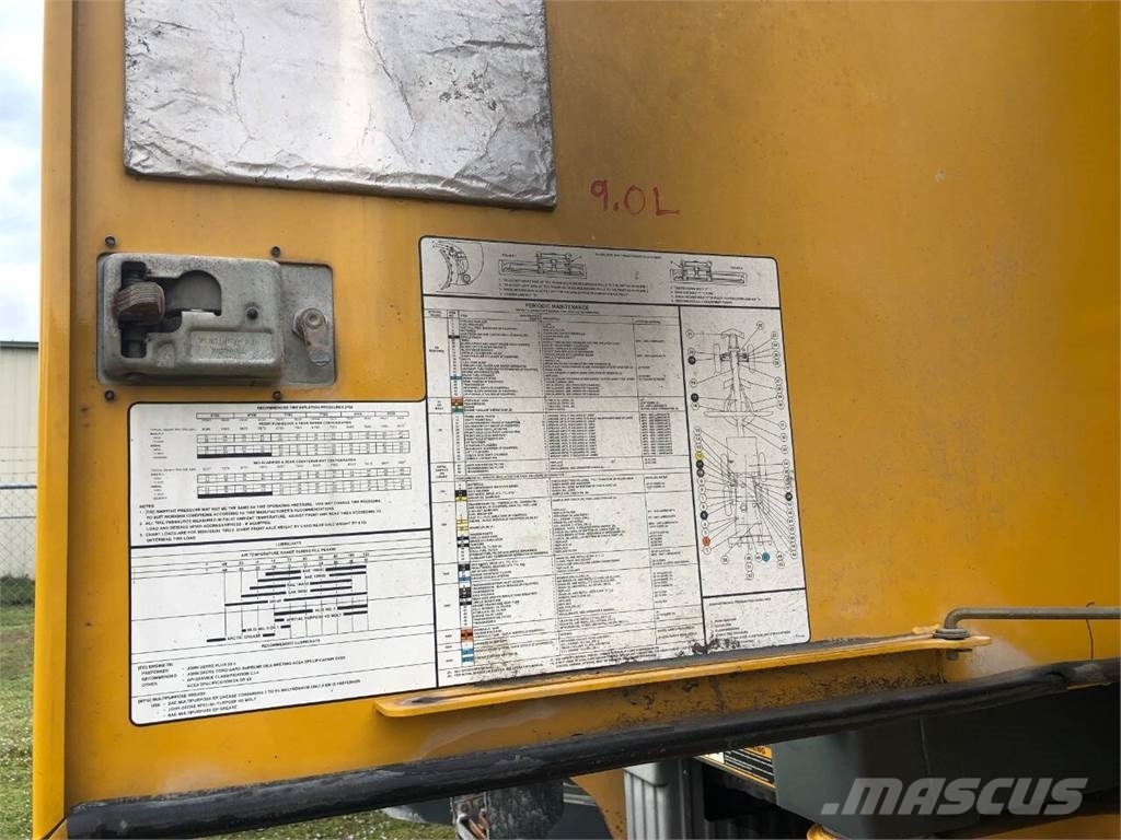 John Deere 670 GP MOTOR GRADER شاحنات أخرى