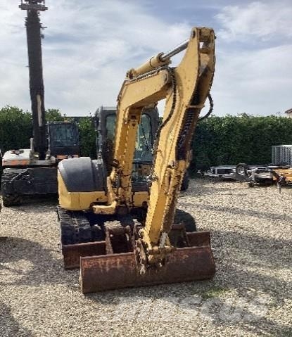 Komatsu PC55MR-3 Εκσκαφάκι (διαβολάκι) < 7t