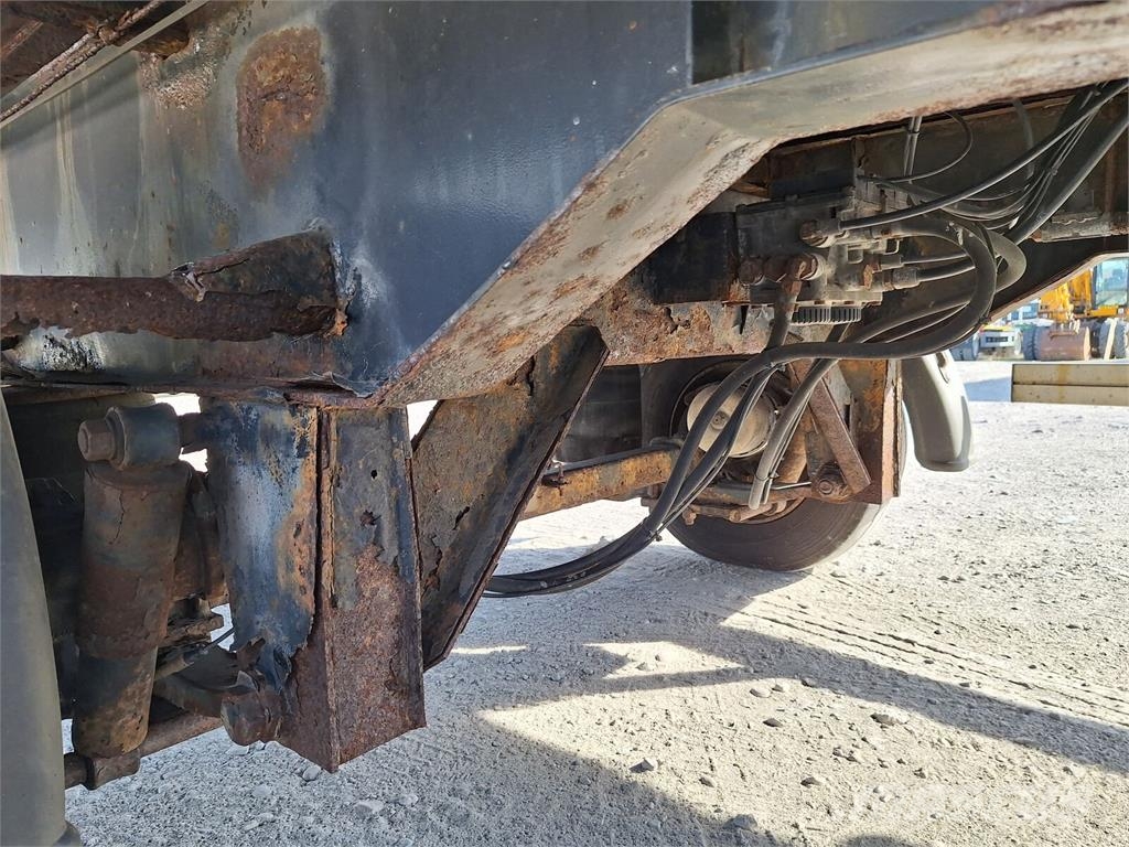 Ackermann Pritsche semi-trailer - 13,26m Návesy na prepravu automobilov