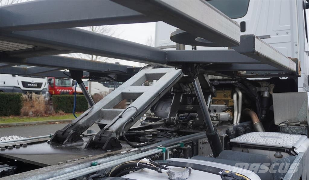 BDF construction lifted / 5-th wheel Chassis