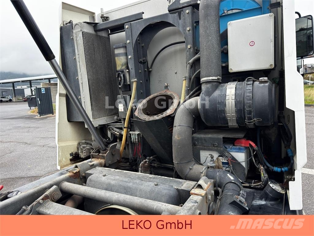 Bucher Schoerling CC 5006 كناسات