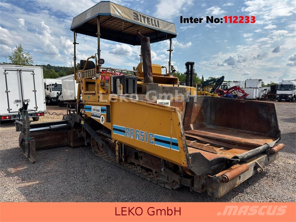 CAT 132 Asphalt pavers