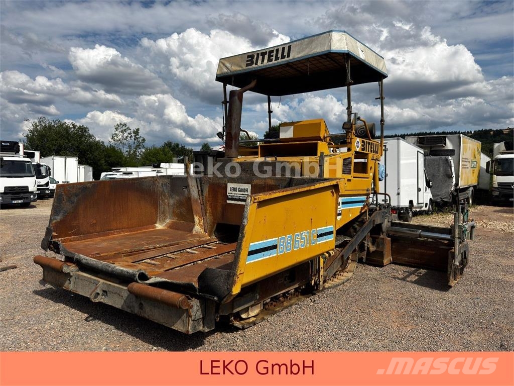 CAT 132 Asphalt pavers