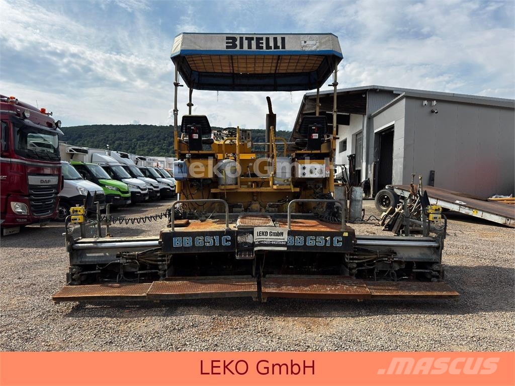 CAT 132 Asphalt pavers