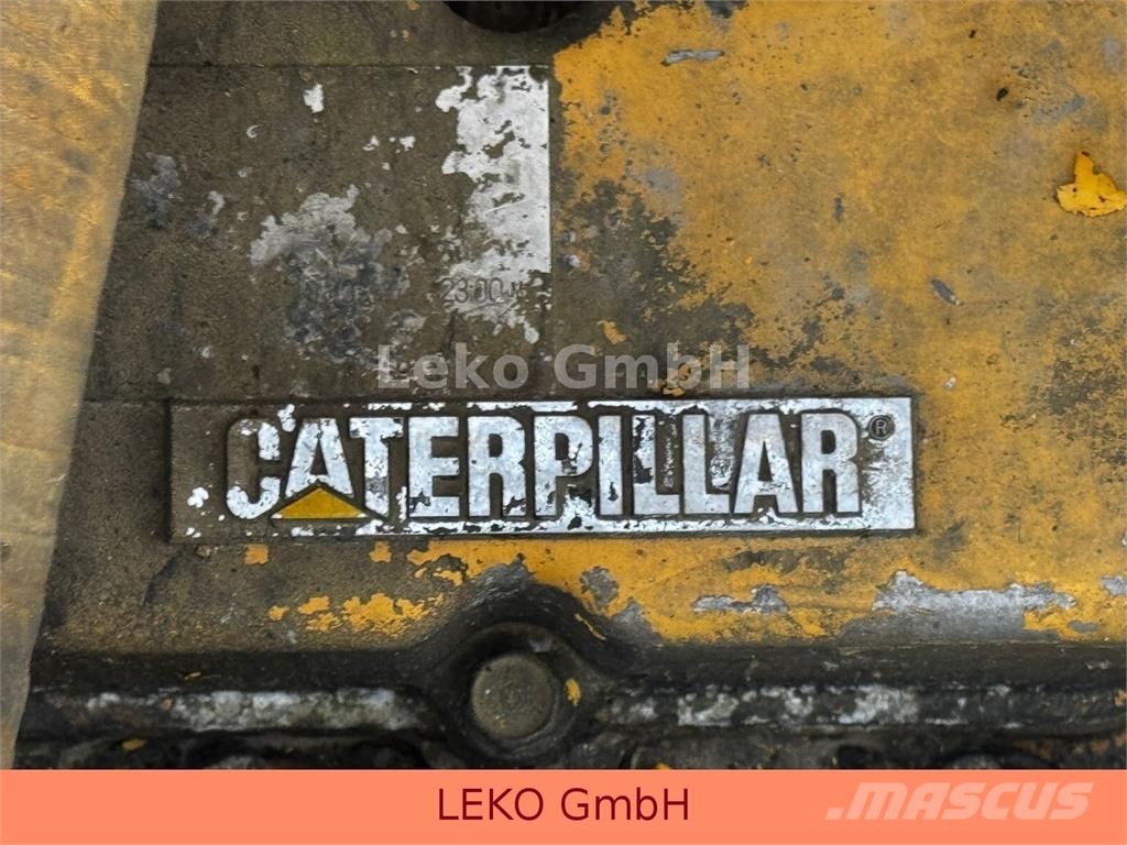 CAT 311C Mit Zwei Löffeln Rupsgraafmachines
