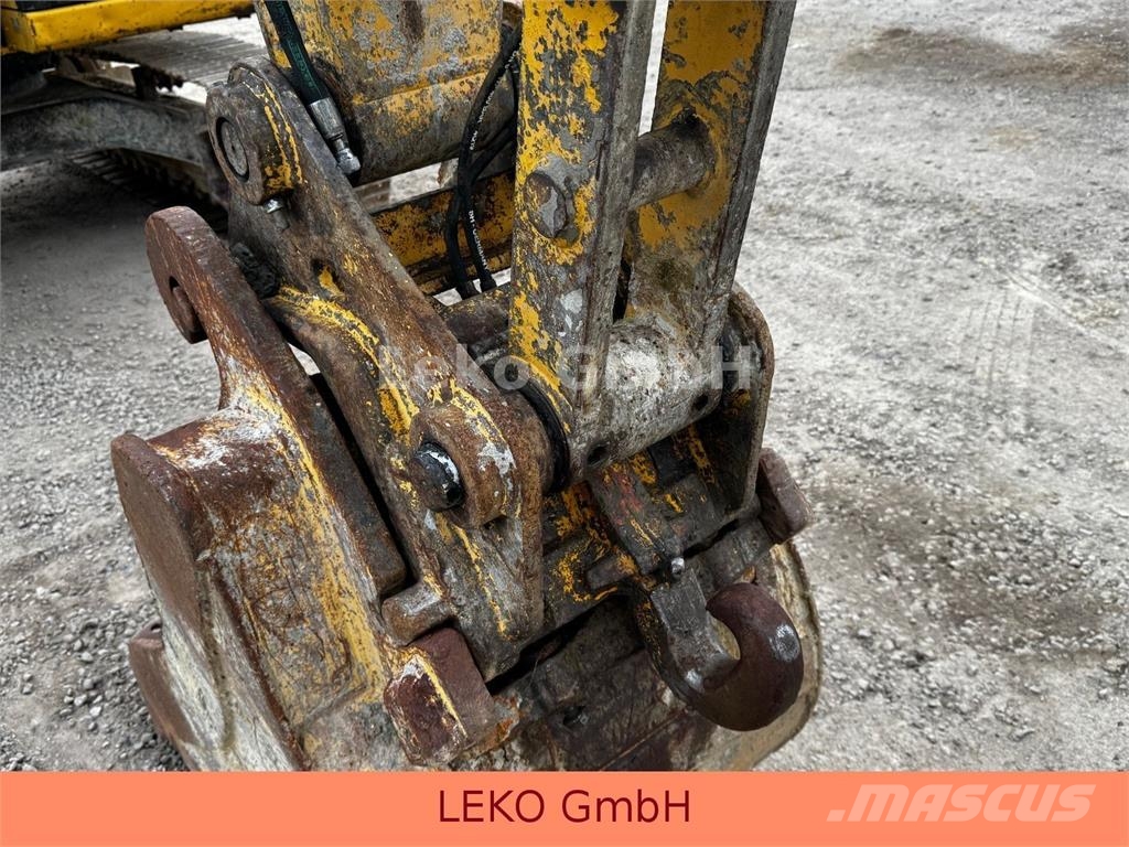 CAT 311C Mit Zwei Löffeln Rupsgraafmachines