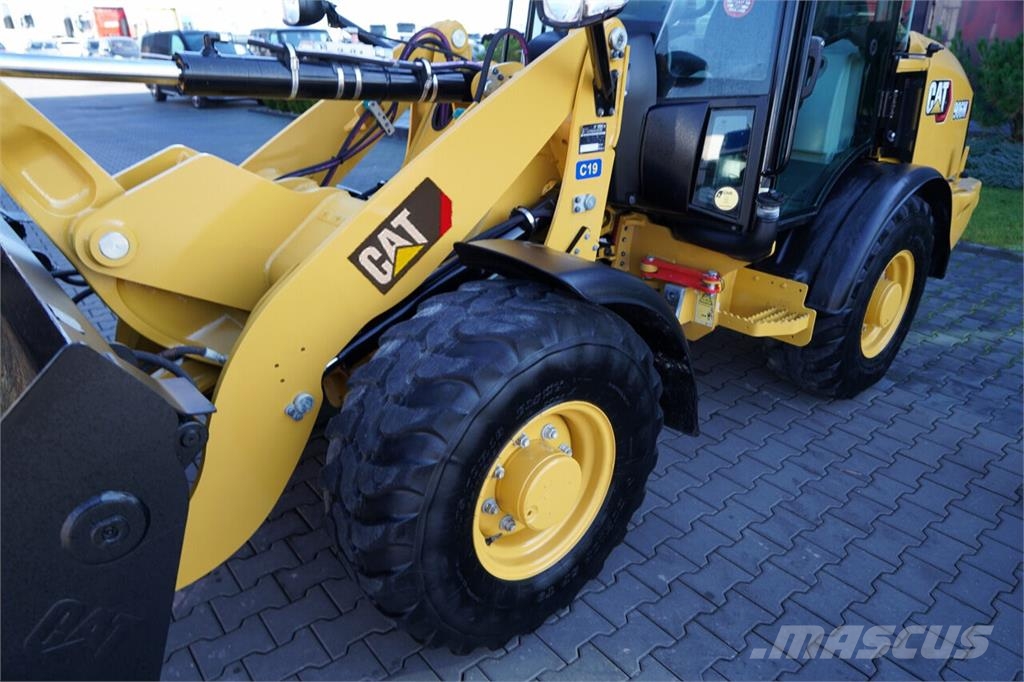 CAT 906M / ŁADOWARKA KOŁOWA / 2020 ROK / ŁYŻKA SZCZĘKO Φορτωτές με λάστιχα (Τροχοφόροι)