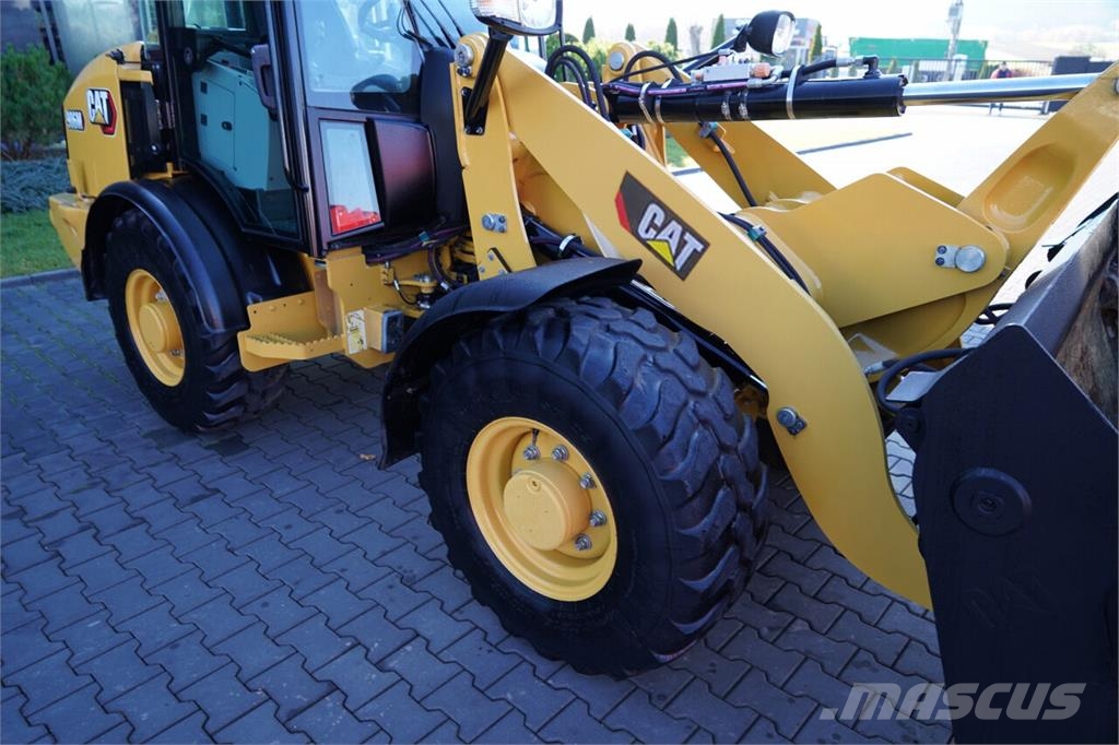 CAT 906M / ŁADOWARKA KOŁOWA / 2020 ROK / ŁYŻKA SZCZĘKO Φορτωτές με λάστιχα (Τροχοφόροι)