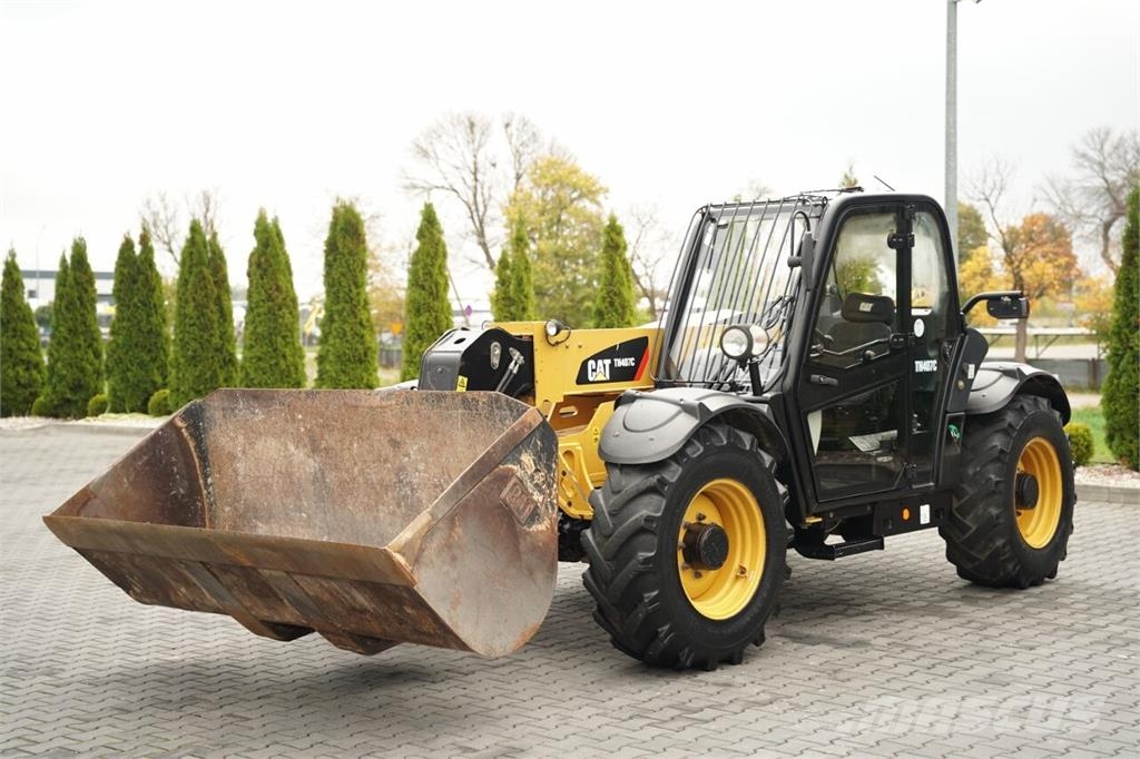 CAT TH407C / ŁADOWARKA TELESKOPOWA / 2015 ROK / Teleskopski viličarji