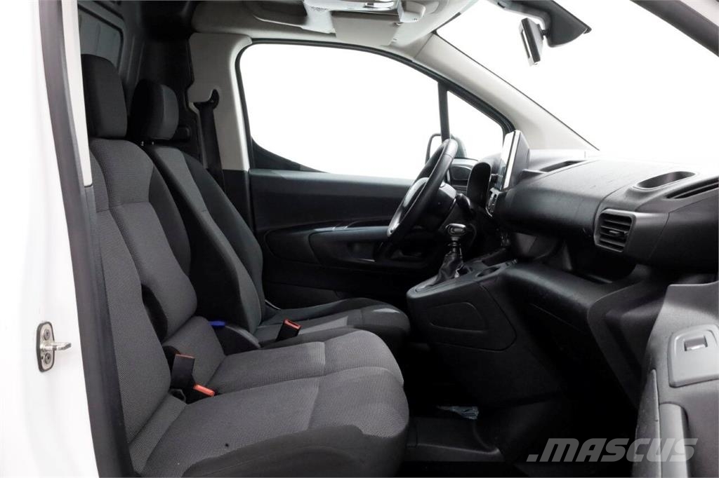 Citroën Berlingo 1.2 PureTech 110pk Benzine Airco/Navi/Cam Muut kuorma-autot