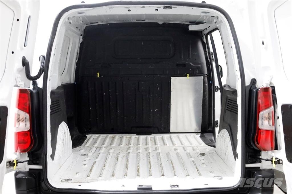 Citroën Berlingo 1.2 PureTech 110pk Benzine Airco/Navi/Cam Muut kuorma-autot
