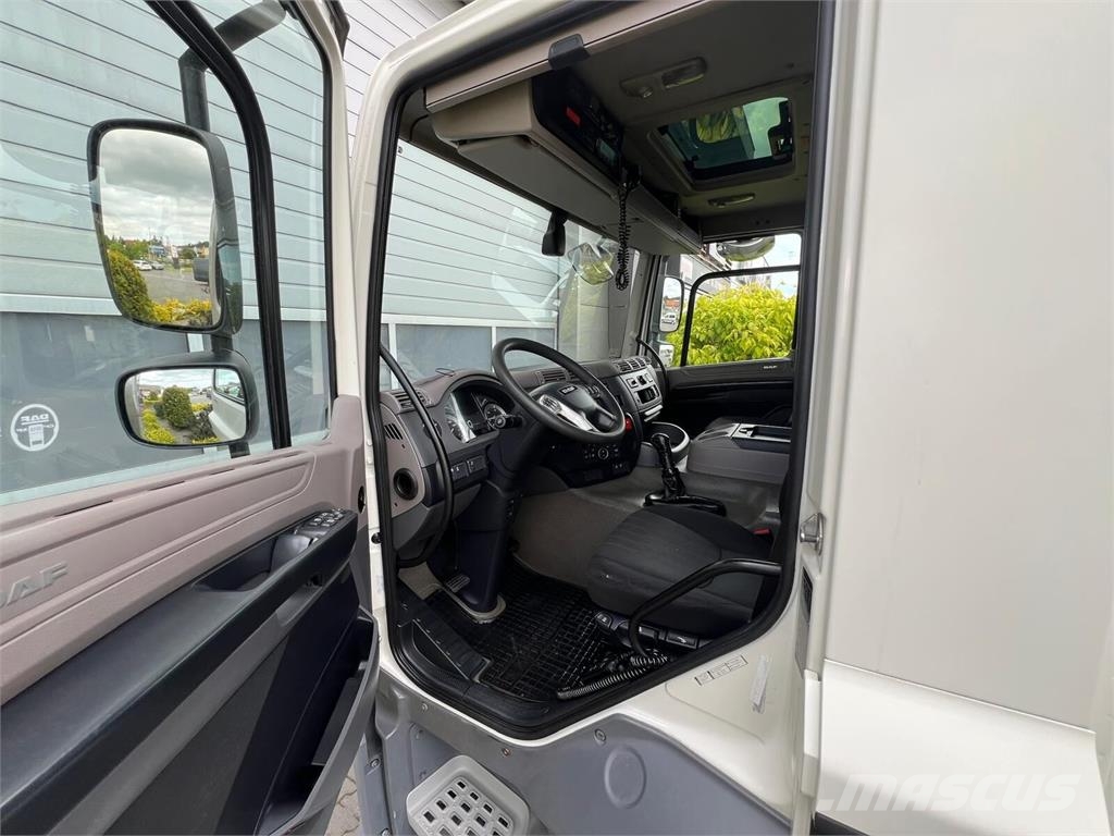 DAF CF 370 Temperature controlled trucks
