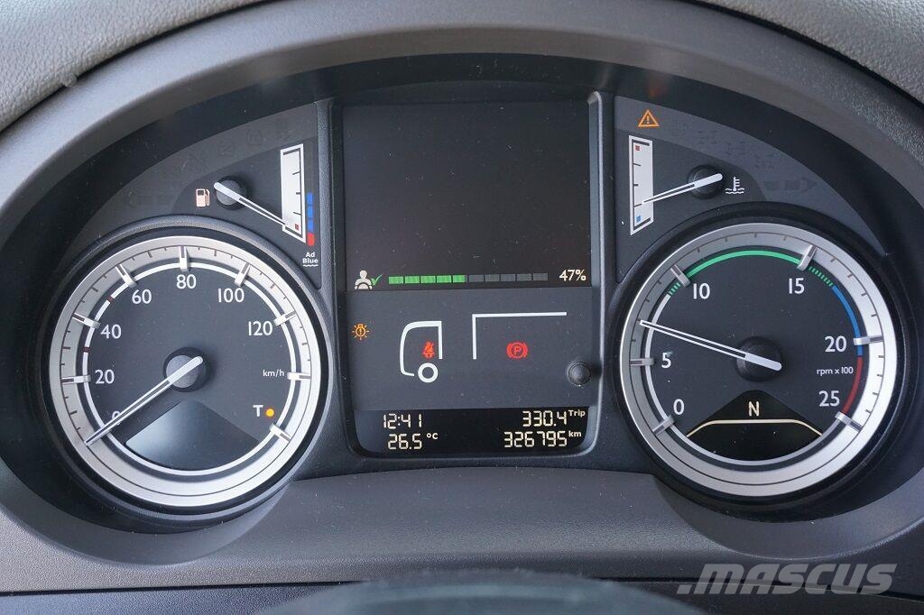DAF CF / 400 / ACC / EURO 6 / PRZEWOZU NAPOJÓW / OŚ SK شاحنات بدرجة حرارة قابلة للضبط