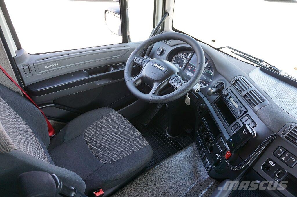 DAF CF / 400 / ACC / EURO 6 / PRZEWOZU NAPOJÓW / OŚ SK شاحنات بدرجة حرارة قابلة للضبط