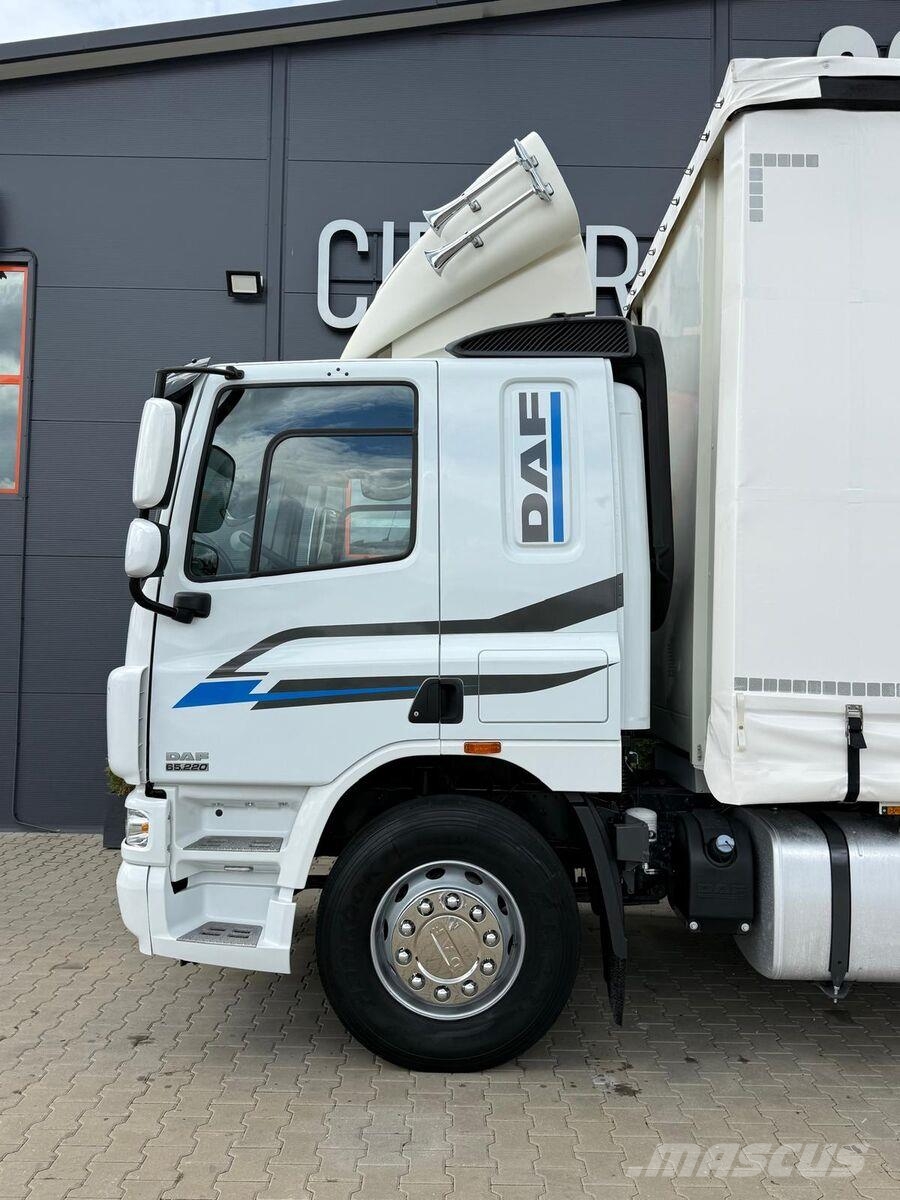DAF CF 65 220 Curtainsider trucks