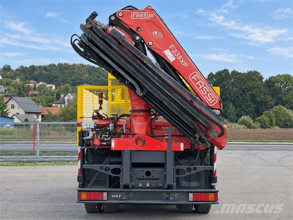 DAF CF 85.430 Pritsche 7,70 m + KRAN * 8x4! Бордови
