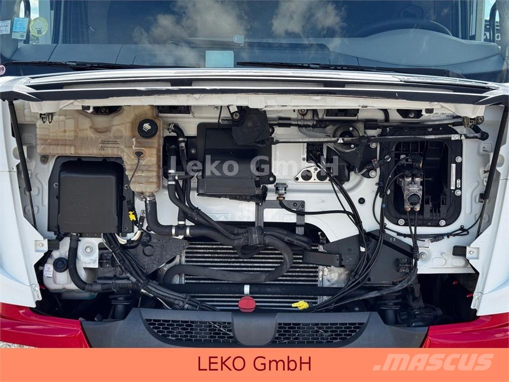 DAF LF 210 FA Isotermos y frigoríficos