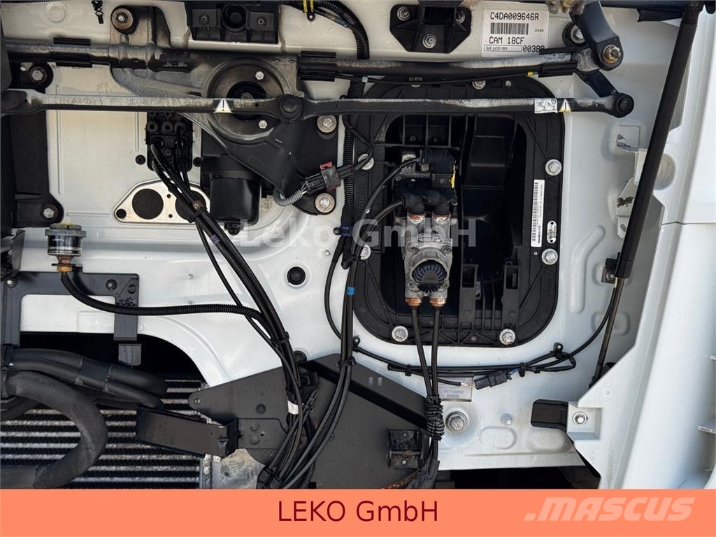 DAF LF 210 FA Isotermos y frigoríficos