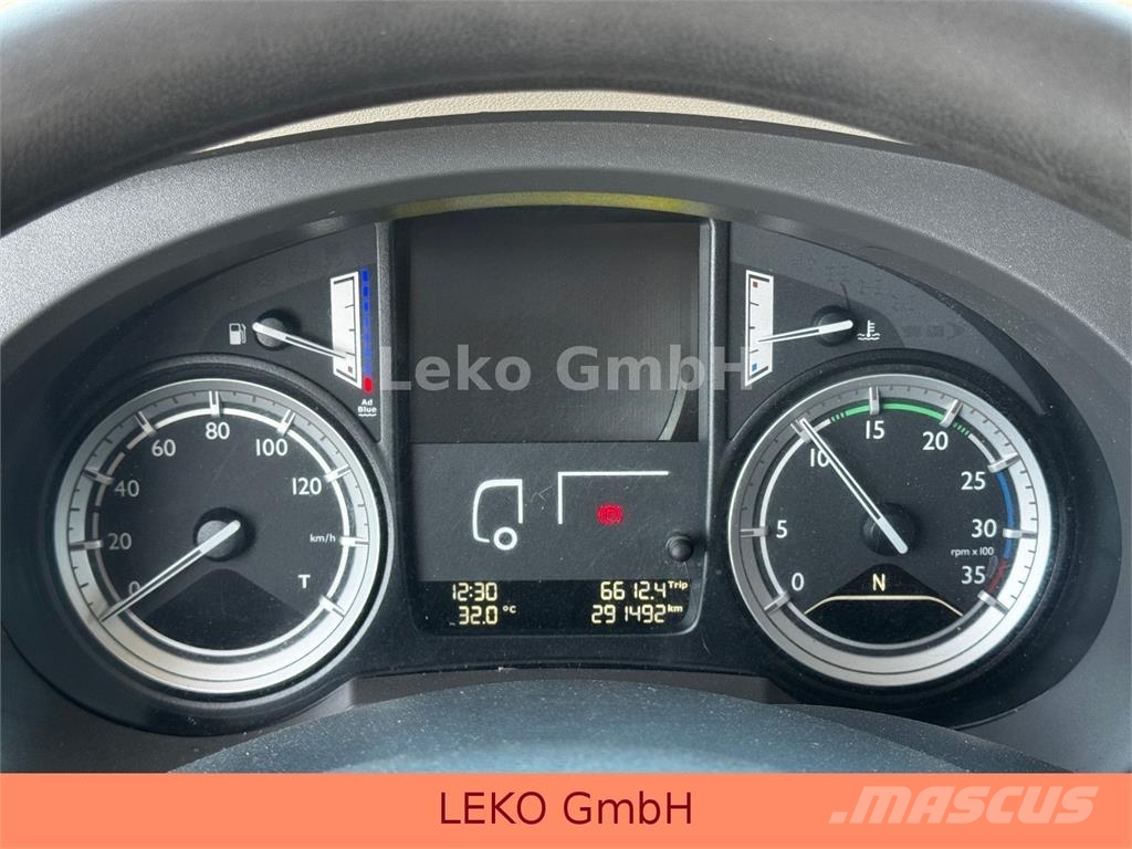 DAF LF 210 FA Camiones con temperatura controlada