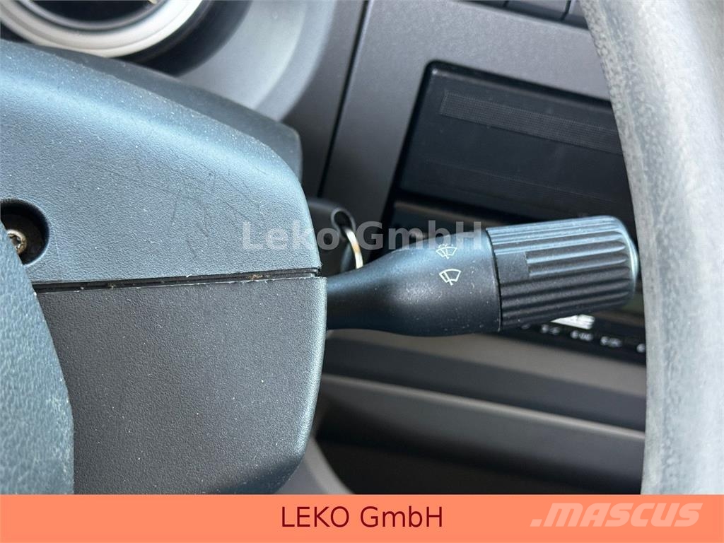 DAF LF 210 FA Camiones con temperatura controlada