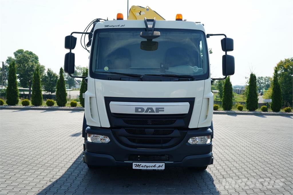 DAF LF 250 / 4x2 / SKRZYNIOWY 7,3 m / HDS HYVA HB150XE Camiones plataforma