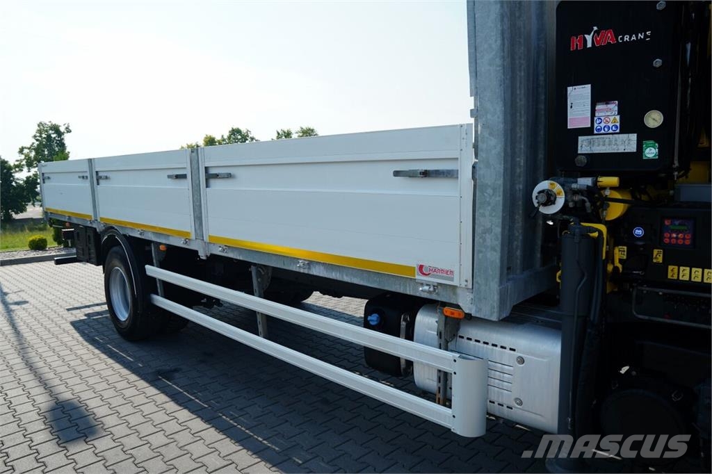 DAF LF 250 / 4x2 / SKRZYNIOWY 7,3 m / HDS HYVA HB150XE Camiones plataforma