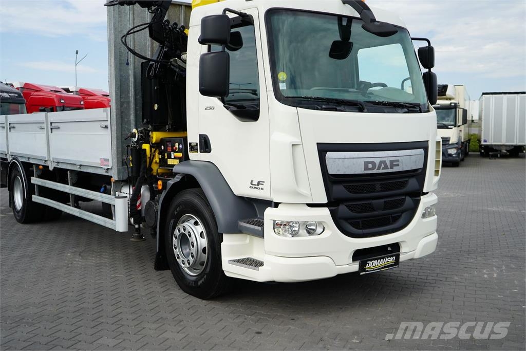 DAF / LF / 250 / SKRZYNIOWY + HDS / HYVA HB-150 / PILO Camiones de cama baja