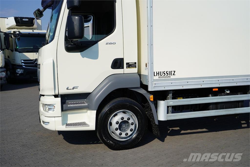 DAF LF / 260 / ACC / EURO 6 / KONTENER + WINDA / 18 PA Camion Fourgon