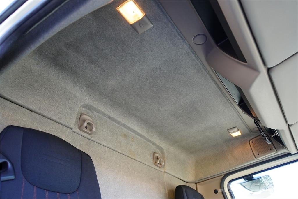 DAF LF / 260 / ACC / EURO 6 / CHŁODNIA + WINDA / 16 PA Chłodnie samochodowe