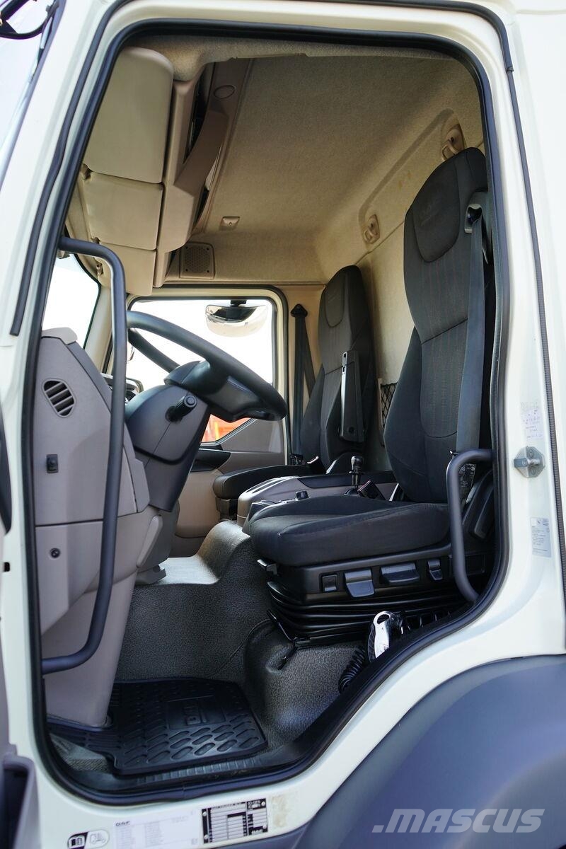 DAF LF / 260 / ACC / EURO 6 / KONTENER + WINDA / 18 PA Camion Fourgon
