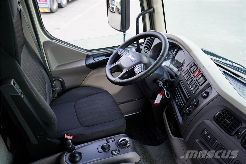 DAF LF / 260 / E 6 / ACC / BURTOFIRANKA + WINDA / ŁAD. Camión con caja abierta