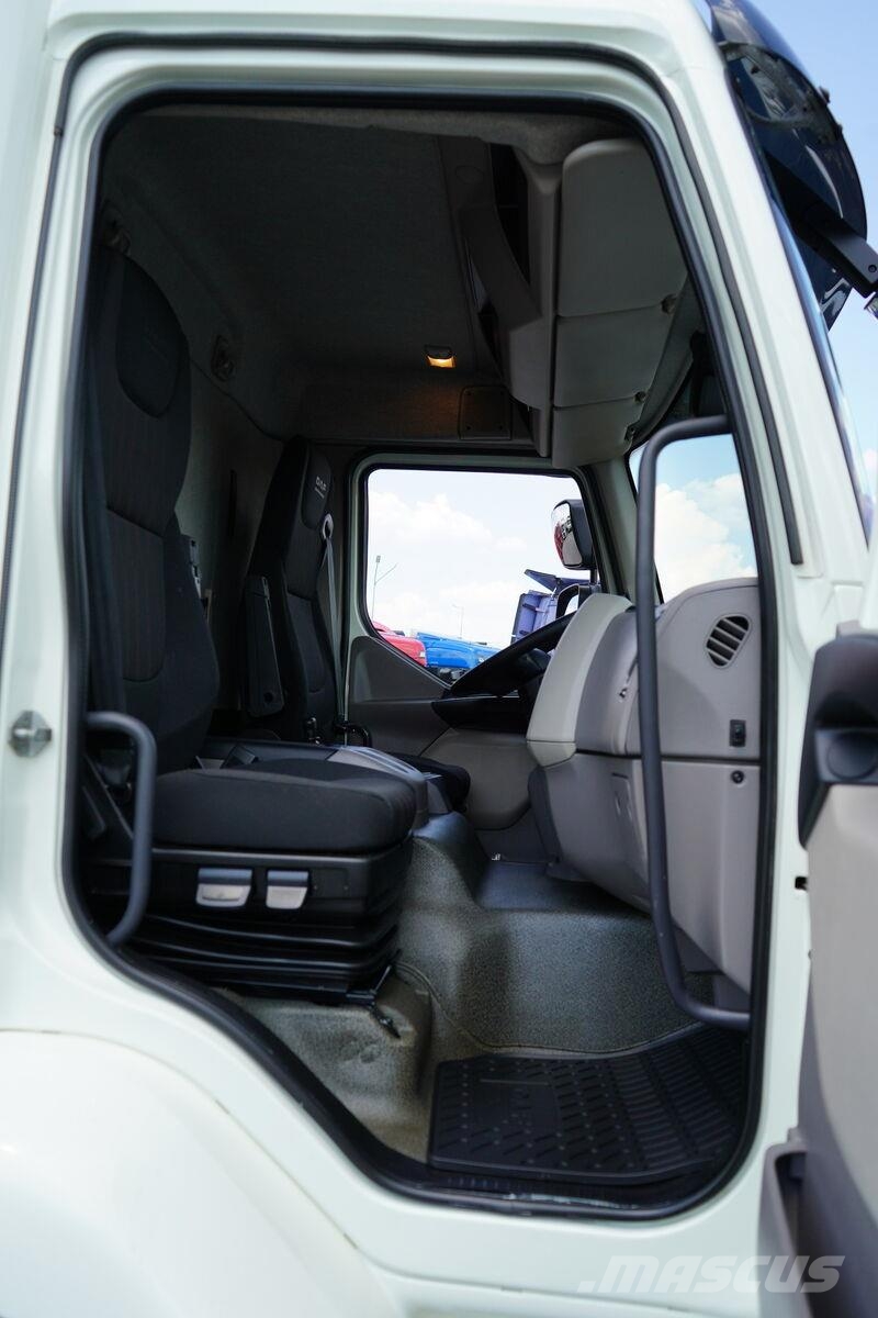 DAF LF / 260 / E 6 / ACC / BURTOFIRANKA + WINDA / ŁAD. Camión con caja abierta