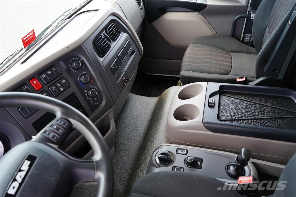 DAF LF / 260 / E 6 / ACC / BURTOFIRANKA + WINDA / ŁAD. Camión con caja abierta