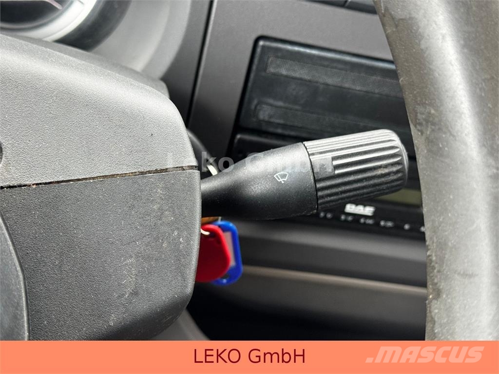 DAF LF 280 FA Camiones con temperatura controlada