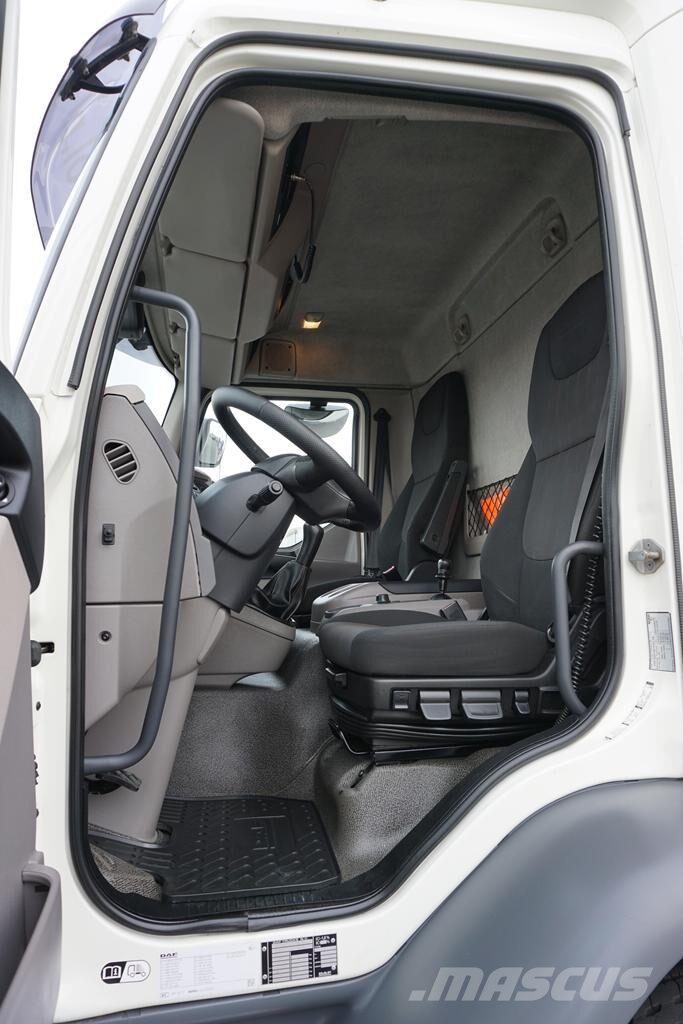 DAF / LF / 290 / E 6 / FIRANKA + WINDA / ŁAD. 9 970 KG Lastbil - Gardin