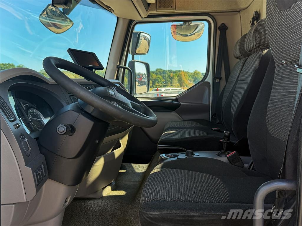 DAF LF 310 * Kipper 4,60 m + KRAN / Bordmatic! Platós / Ponyvás teherautók