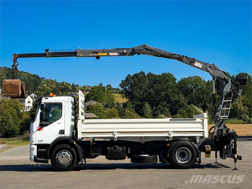 DAF LF 310 * Kipper 4,60 m + KRAN / Bordmatic! Platós / Ponyvás teherautók